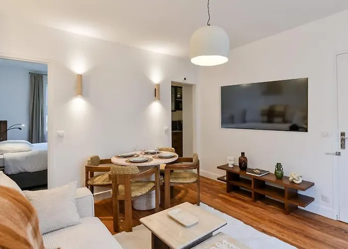 Centre - 4 Pers - Confort Et Elegance Apartment