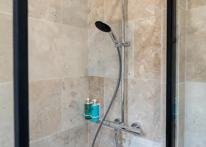 Centre - 4 Pers - Confort Et Elegance